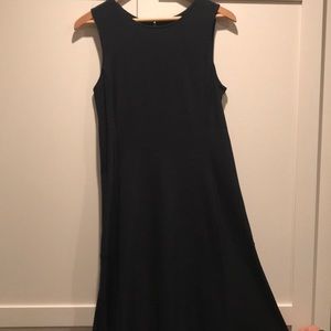 ❤️ Discounted* Theory sleeveless dress